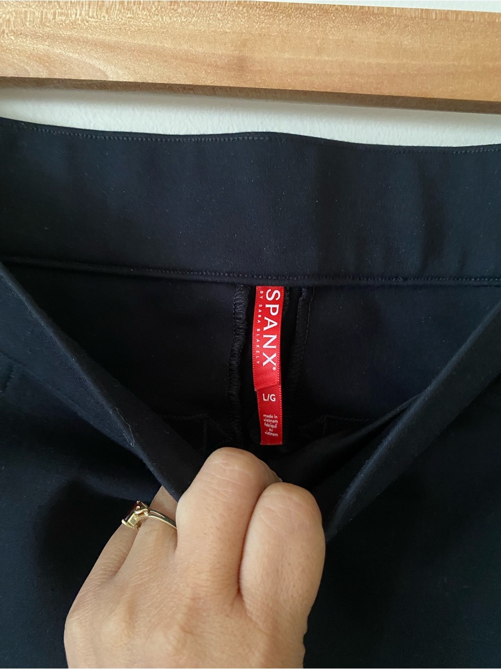 SPANX Black High-Rise crop Pants Leggings size Large - Picture 3 of 7